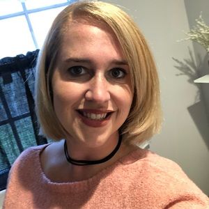 Meet your Posher, Carolyn